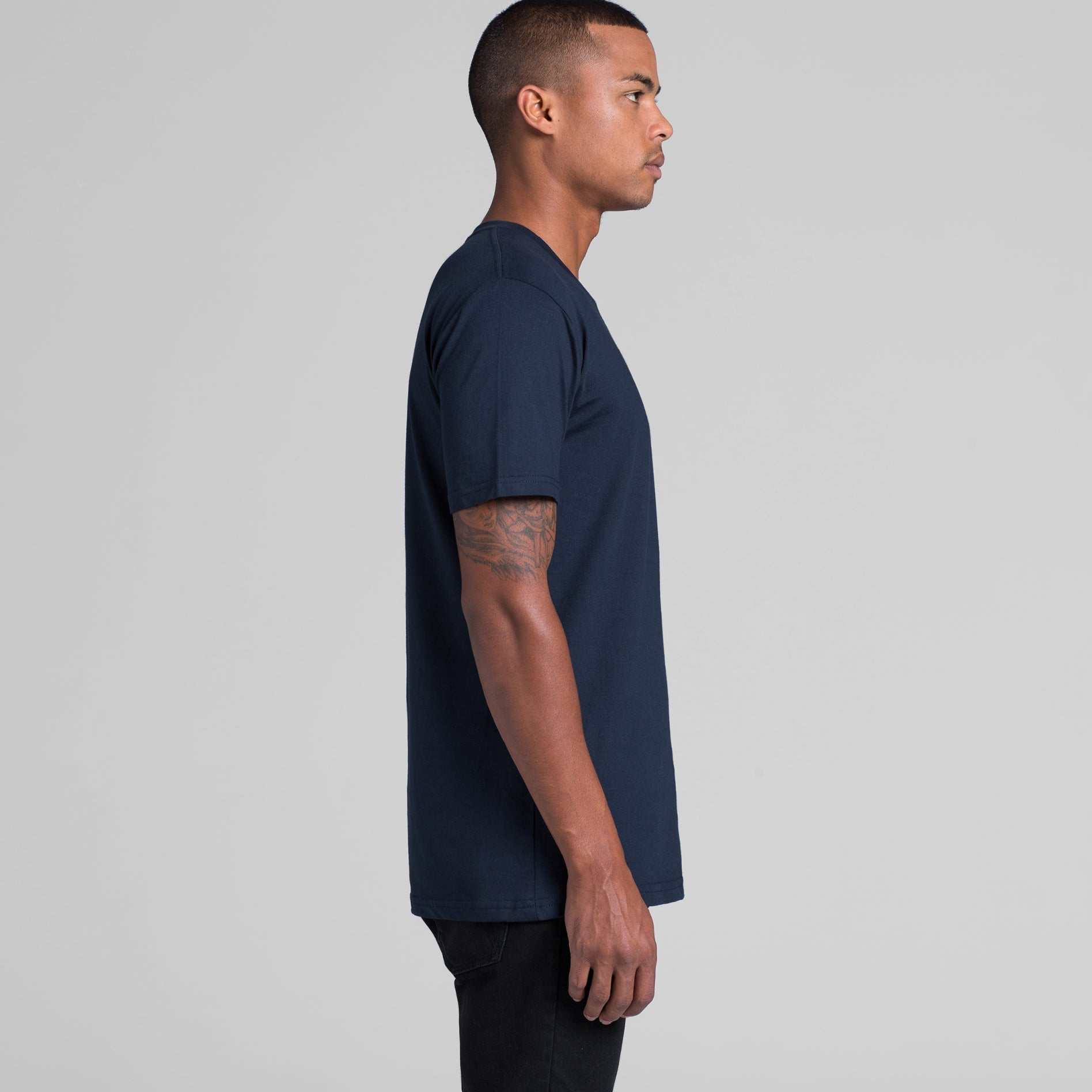 5001 STAPLE TEE